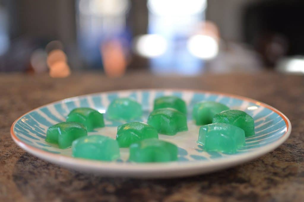 Colorful and Invigorating DIY Jelly Soaps