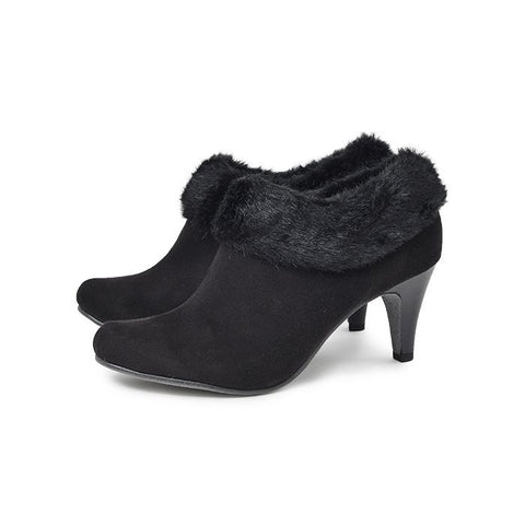 https://www.kibera.jp/collections/%E7%A7%8B%E5%86%AC%E3%83%96%E3%83%BC%E3%83%84/products/high-heel-fur-booties-black-smooth