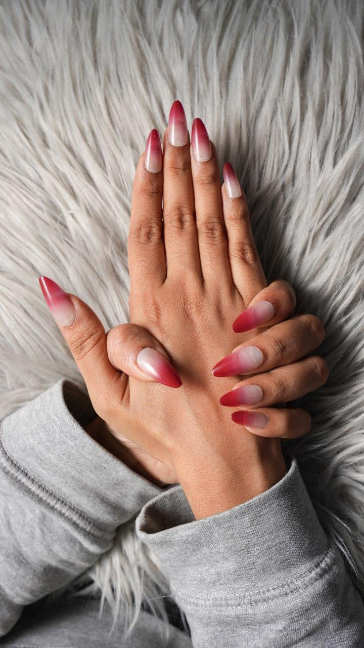 Với Ombre Nail Trends 2024, bạn sẽ không thể khỏi bị thu hút bởi sắc màu tươi trẻ và nghệ thuật tinh tế của các mẫu nail. Điều này sẽ giúp cho bạn tạo nên phong cách riêng, thể hiện một vẻ đẹp thuần khiết và tràn đầy sức sống. Đừng bỏ qua cơ hội để cập nhật những thiết kế mới nhất và tỏa sáng mọi lúc mọi nơi nhé!