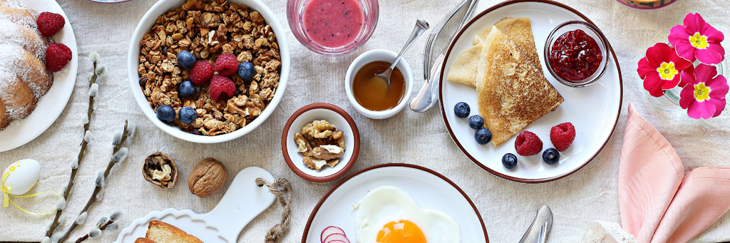 brunch decorated table