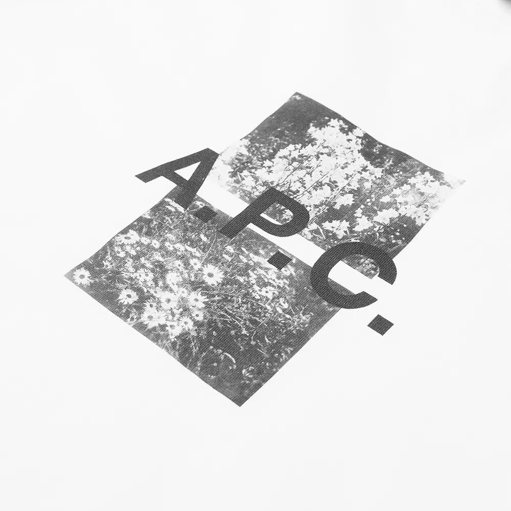 A.P.C Men's Graphic Teddy T-shirt White L