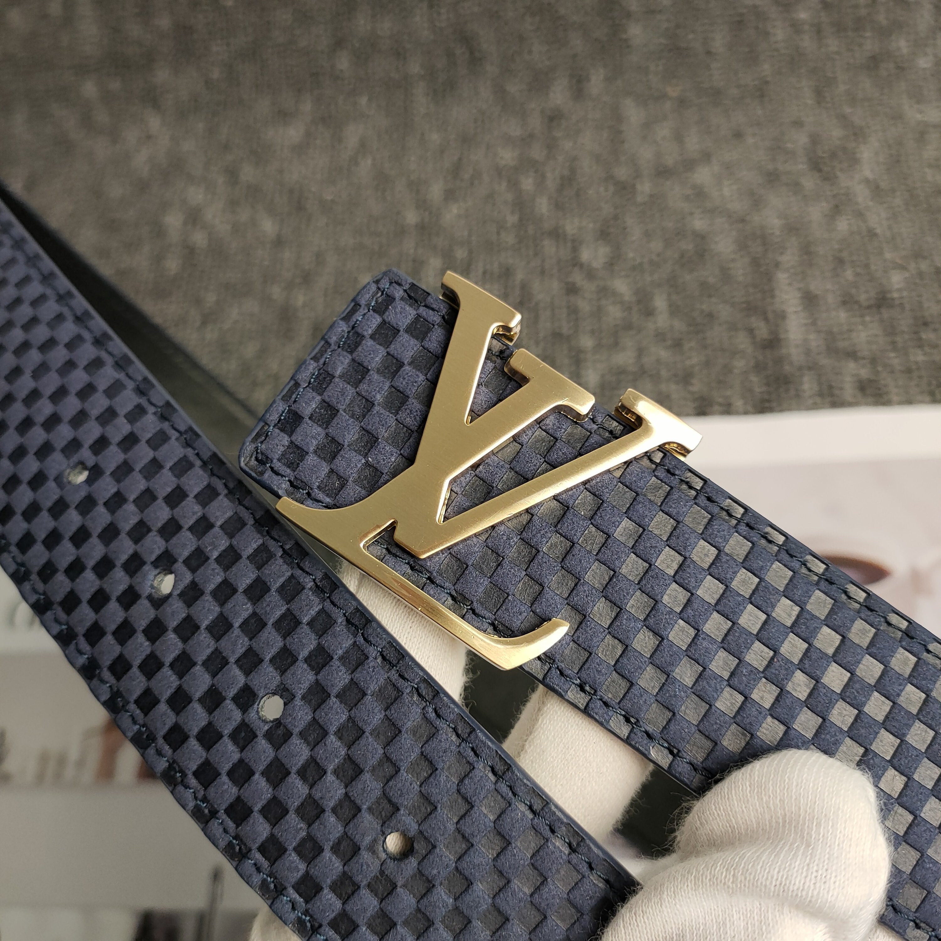Louis Vuitton LV Popular Woman Men Fashion Smooth Buckle Leather