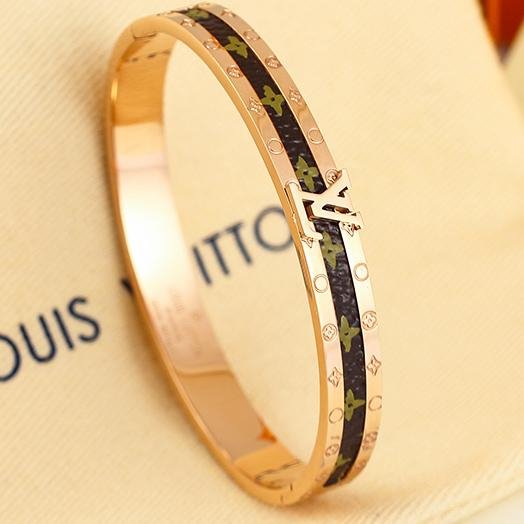 Louis Vuitton LV Classic Fashionable Bracelet Women Men Bracelet from-17