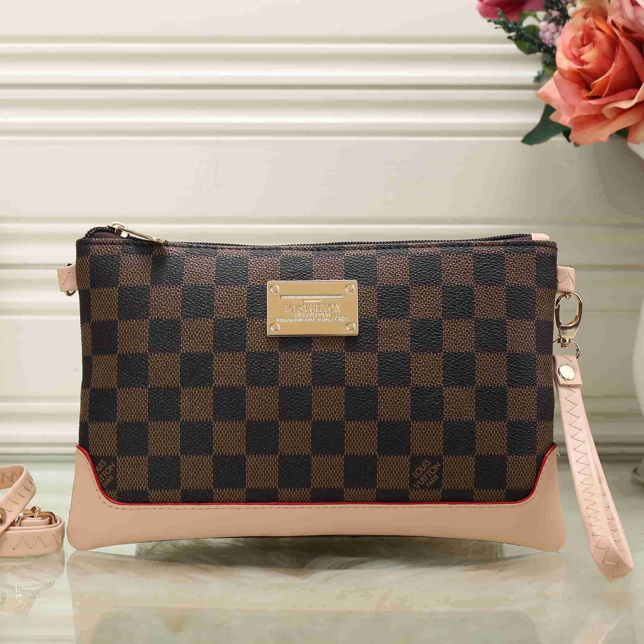 Louis Vuitton Women Fashion Leather Clutch Bag-3