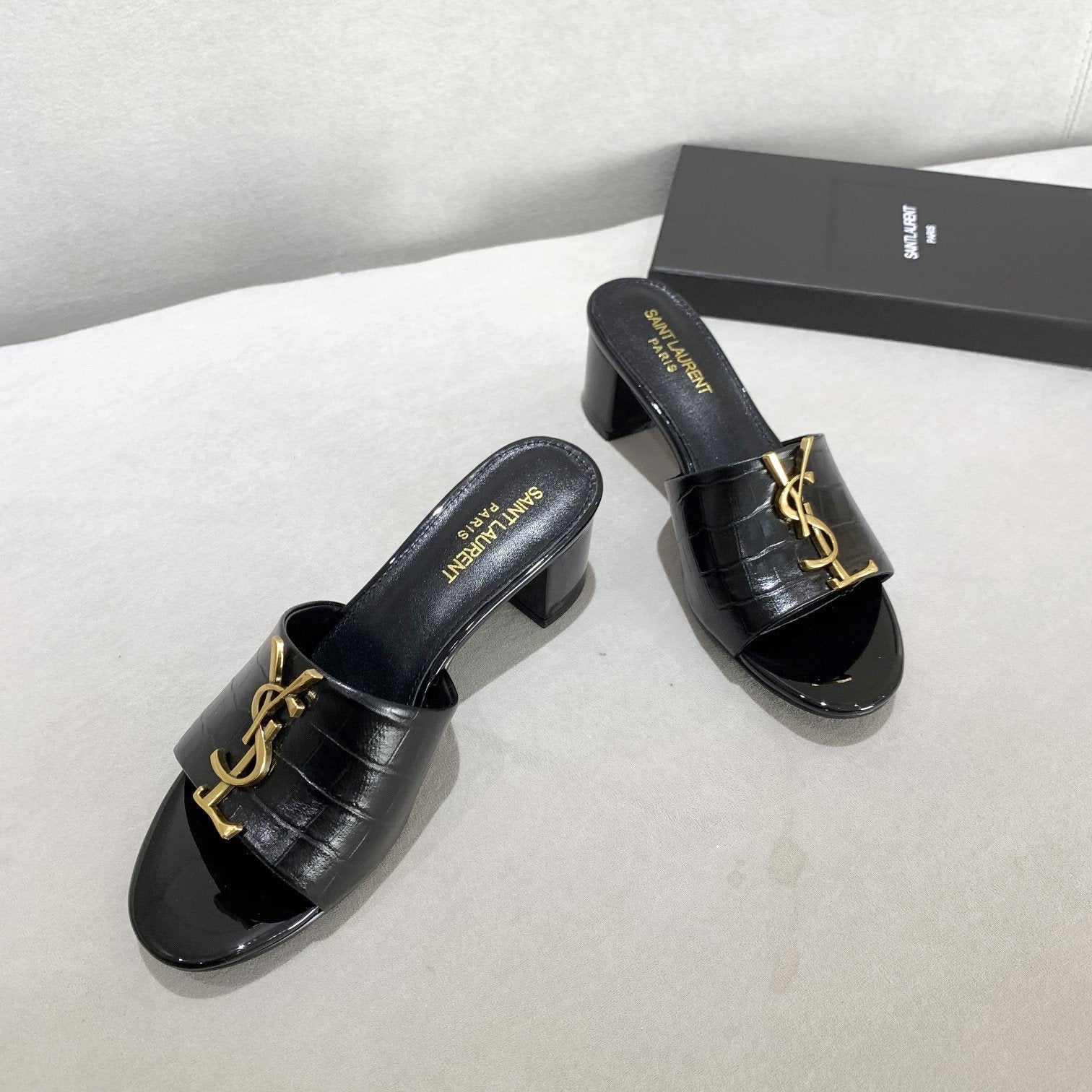 YSL Women's Popular Summer Flats Slipper Sandals Shoes 06054
