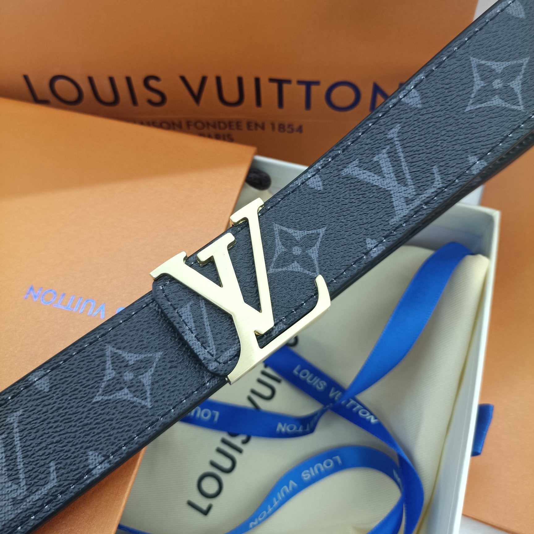 Louis Vuitton LV Classic Popular Woman Men Fashion Smooth Buckle Leather Belt-16