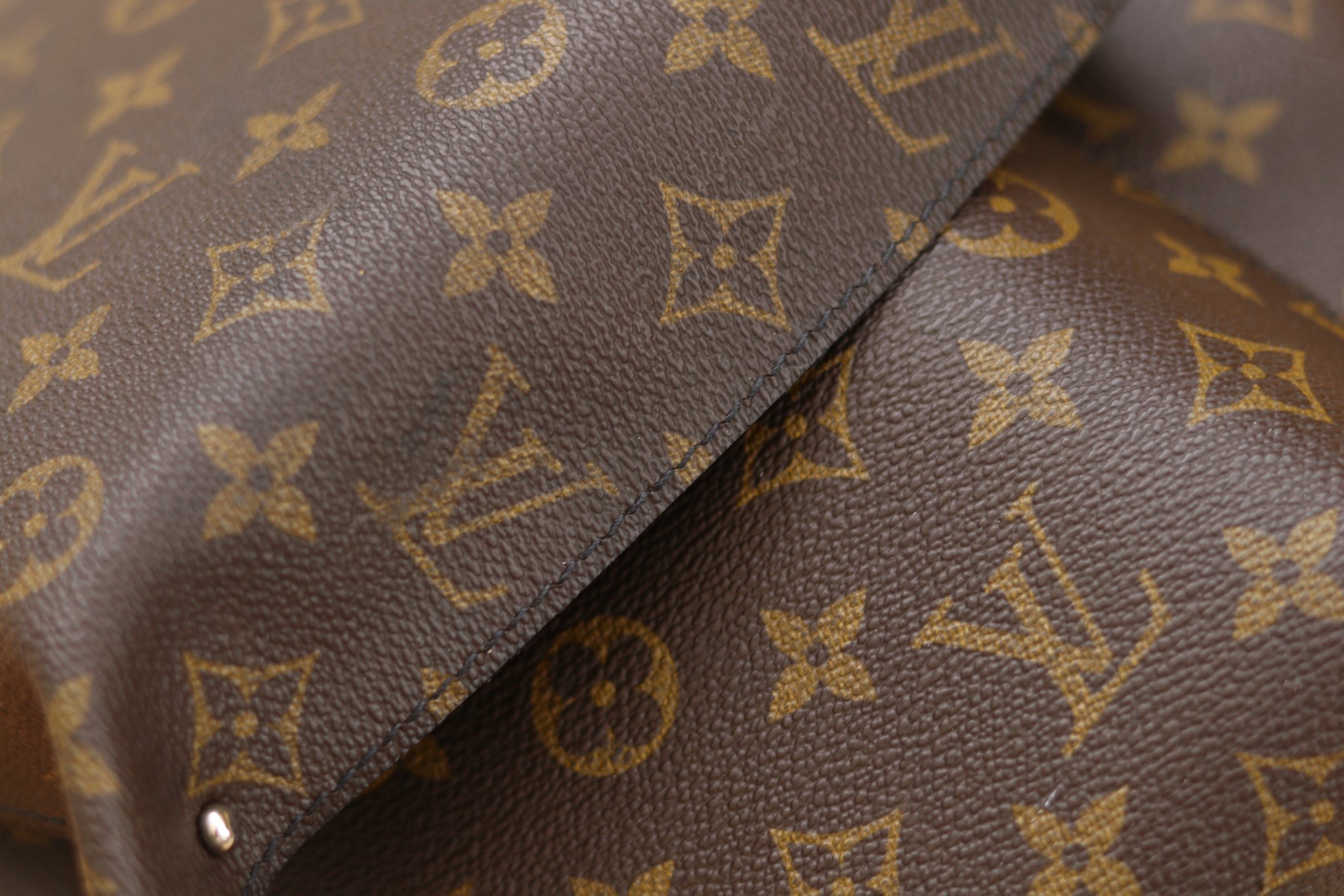 Repurposing an Old Louis Vuitton Bag: Reduce, Reuse, Recycle – Tort