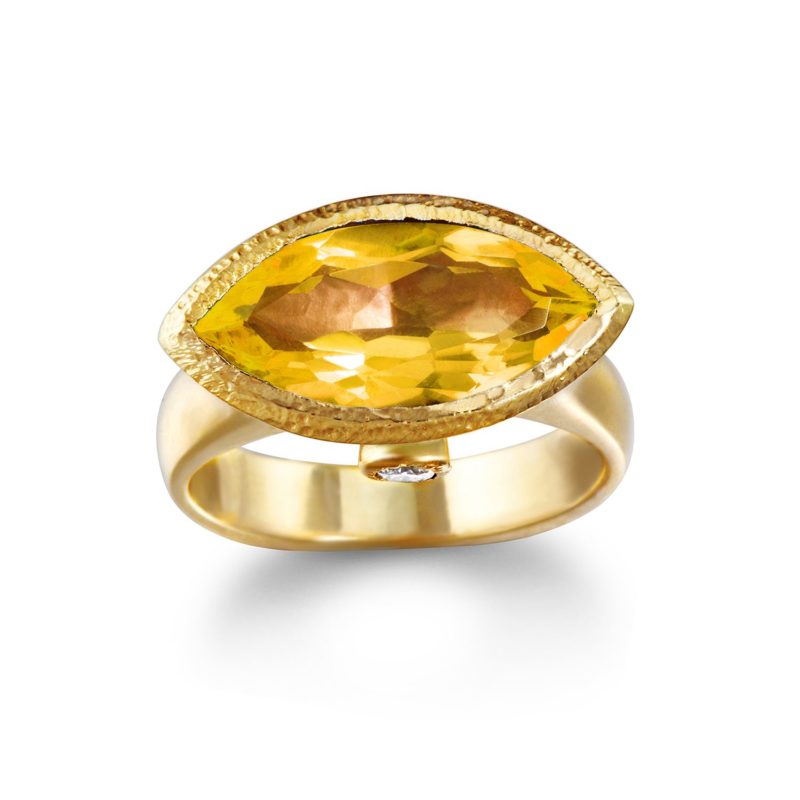 14k Gold Citrine Ring w Diamond Accent