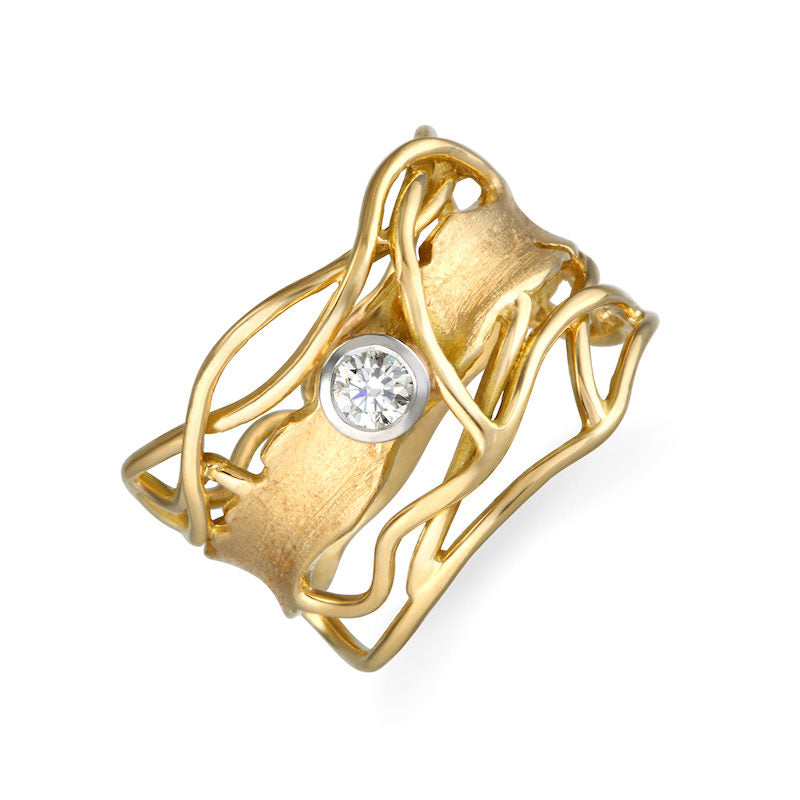 14k gold edge ring with white diamond