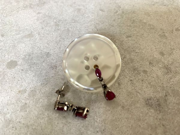 DIY earring holder using button