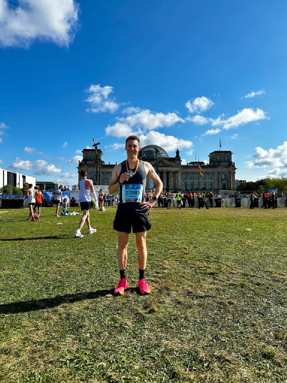 Berlin Marathon 2023 finishers photo of Finlay in front of the Reichstag Building