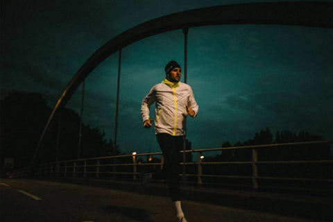 Man running in GORE® Wear clothing