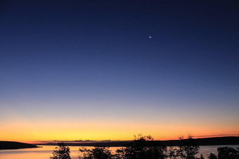 Dawn Conjunction of Venus and the Moon from Munising, Michigan.   August 16, 2009, 6:30am