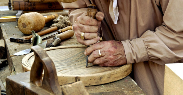 Thuya-Holz-Kunst