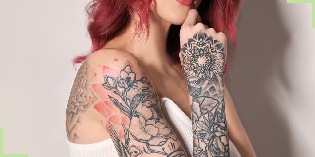 tatouage-pivoine-femme