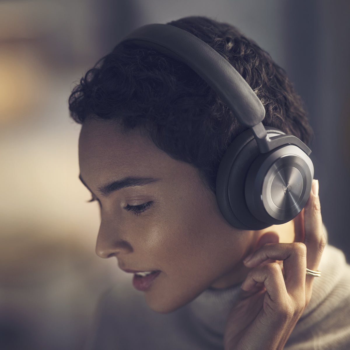 Beoplay HX（エイチ テン） | バング＆オルフセン | NAVYS STOREの公式 ...