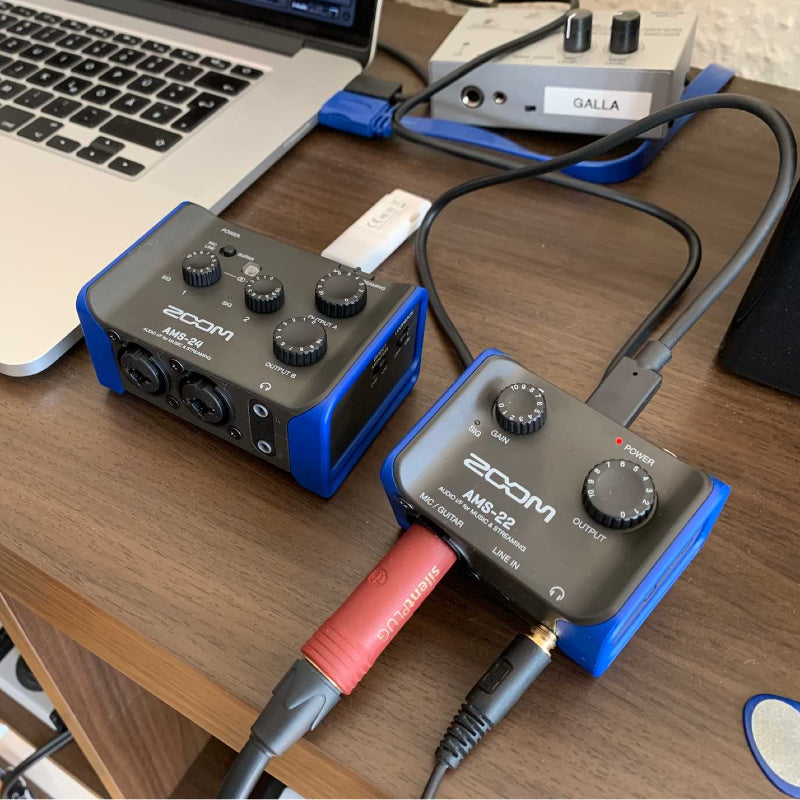 Zoom AMS-222-in/2-out USB-C Audio Interface