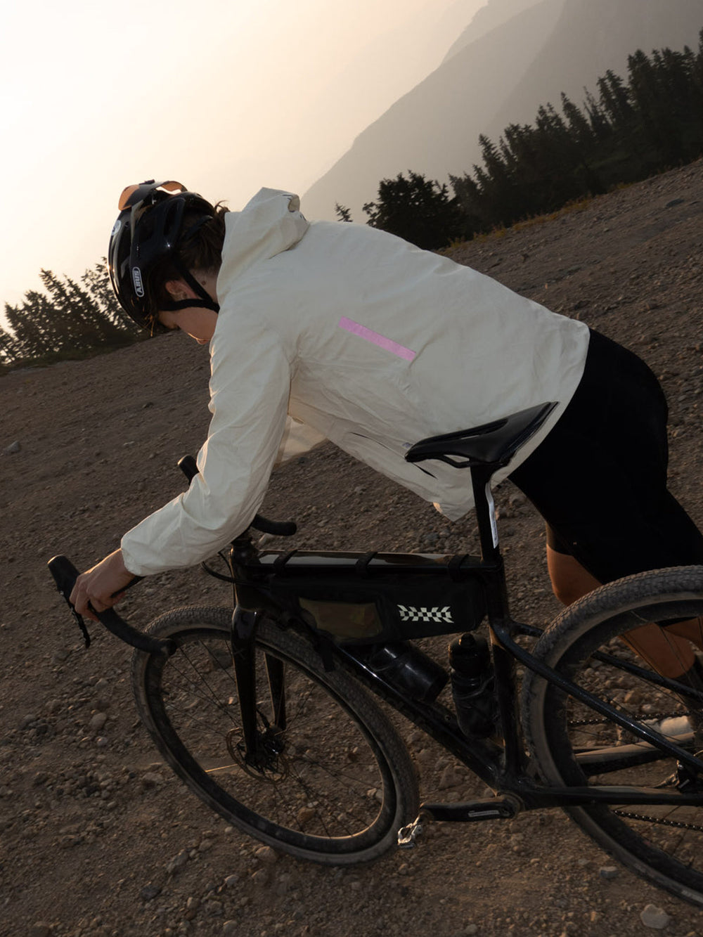 Product Image for Women's Alt_Road Lightweight Anorak