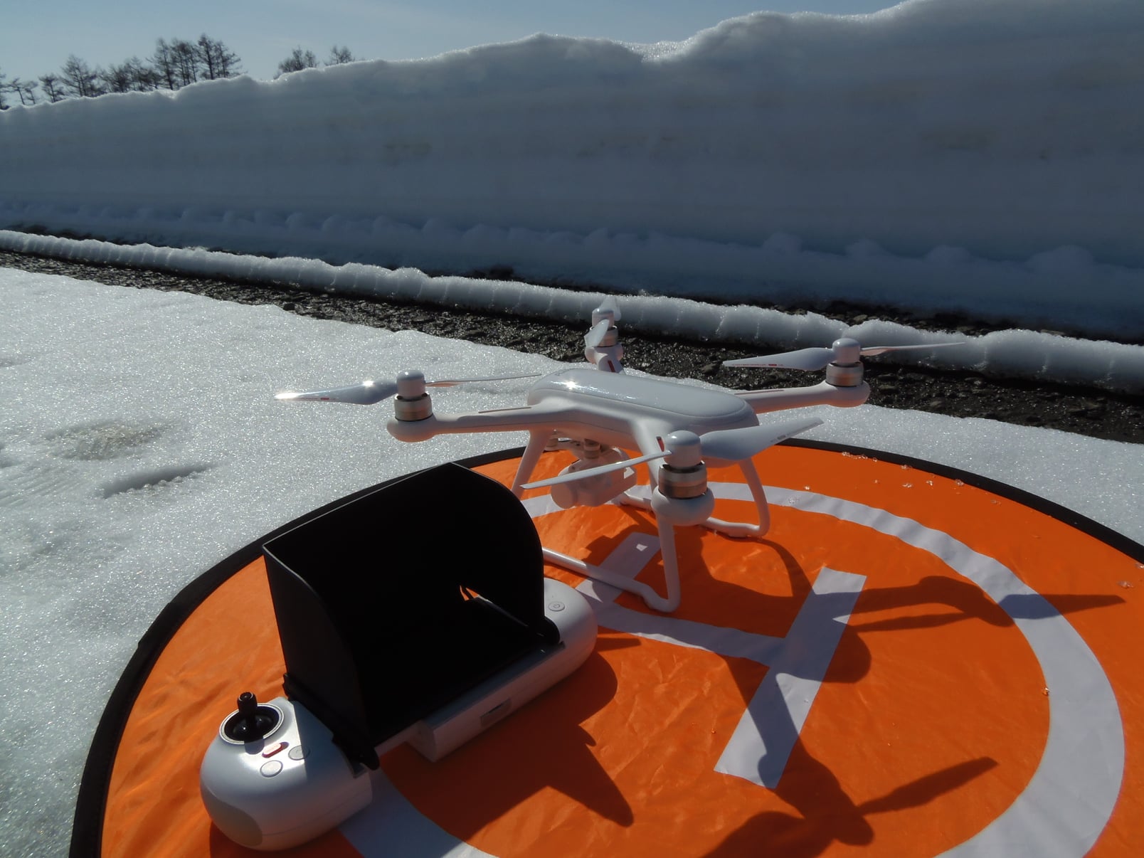 DREAMER 4K DRONE IN THE SNOW-SHOT BY USER 大村伸