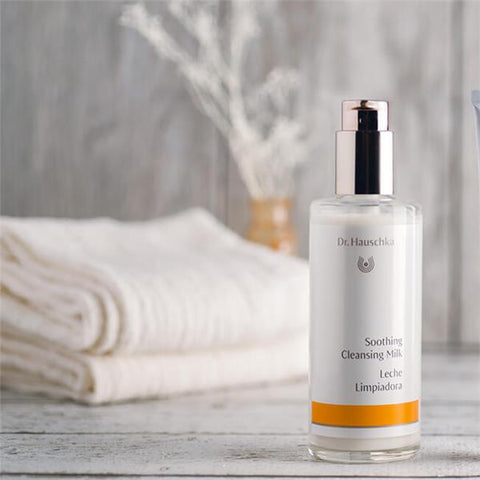 Dr. Hauschka Soothing Cleansing Milk