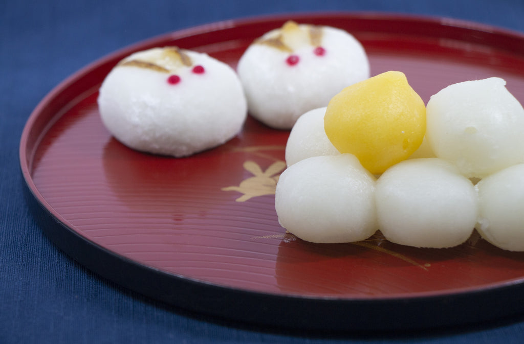 sweet dumpling made with mochi flour 