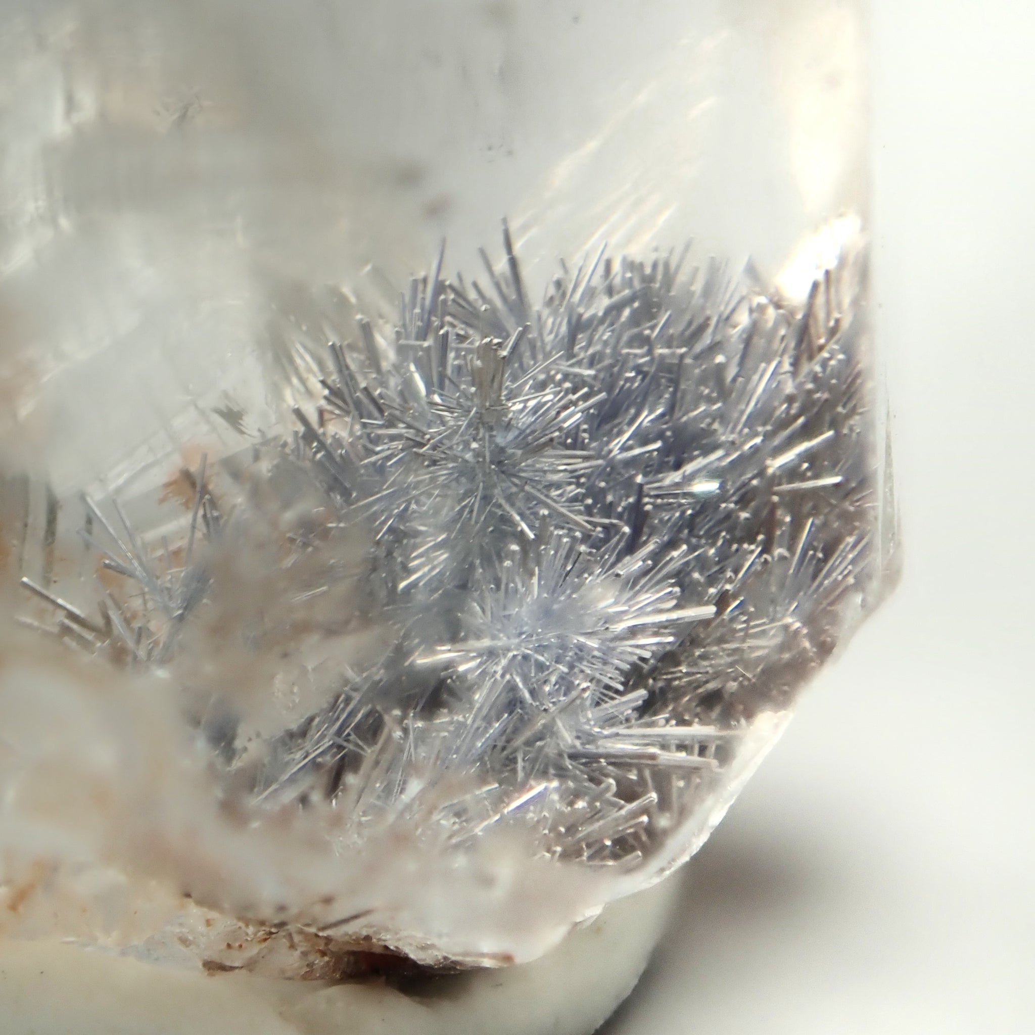 藍線石水晶(石英) Dumotierite in Quartz – Mineral Cave HK 洞川礦物