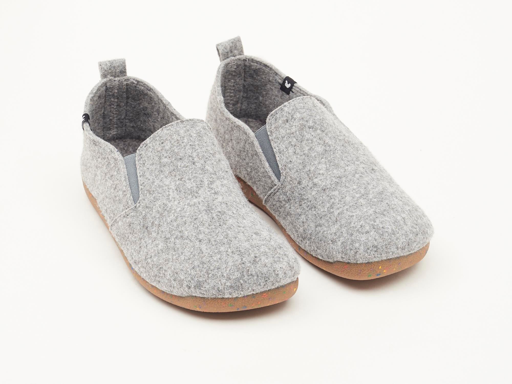 Men's grey felt slippers with rubber soles, 100% recycled materials ...