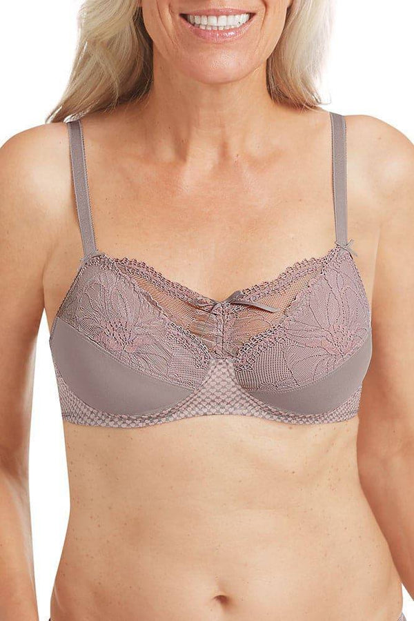 Amoena Clara Wire-Free Front-Closure Bra for sensitive skin