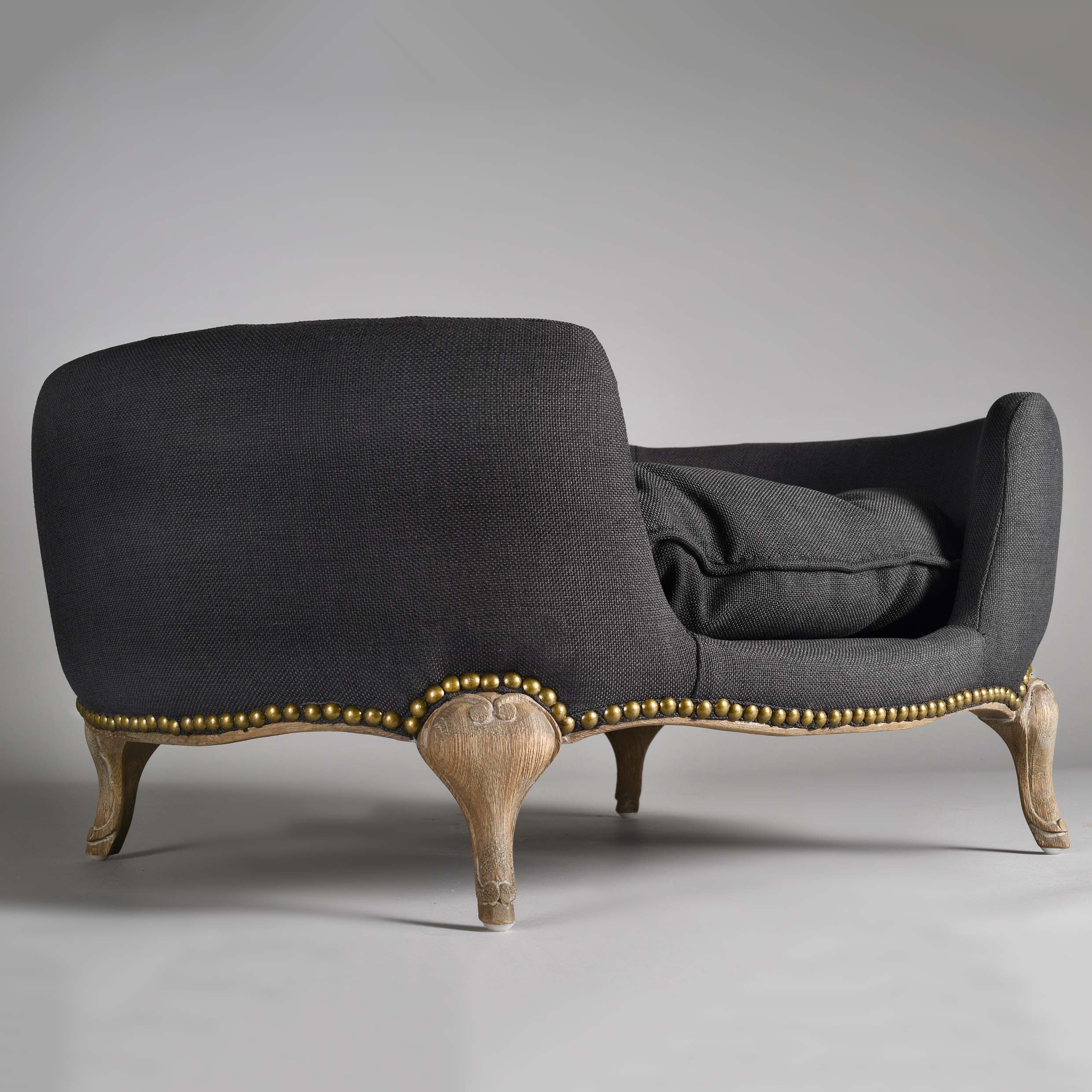 Louis Pawtton Originals Designer Round Dog Bed