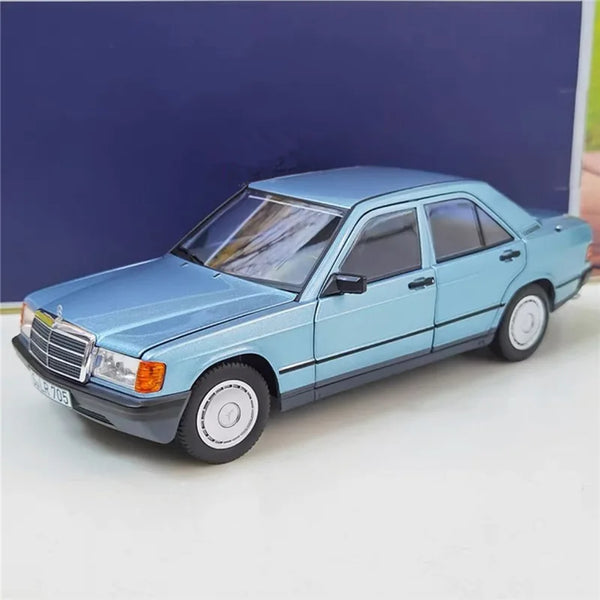 Bburago 1:24 Mercedes-Benz 190 E 2.6 Alloy Car Model Simulation Diecast Metal Classic Retro Old Car Vehicles Model Kids Toy Gift - IHavePaws