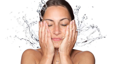 lady face skin moisture barrier water splash