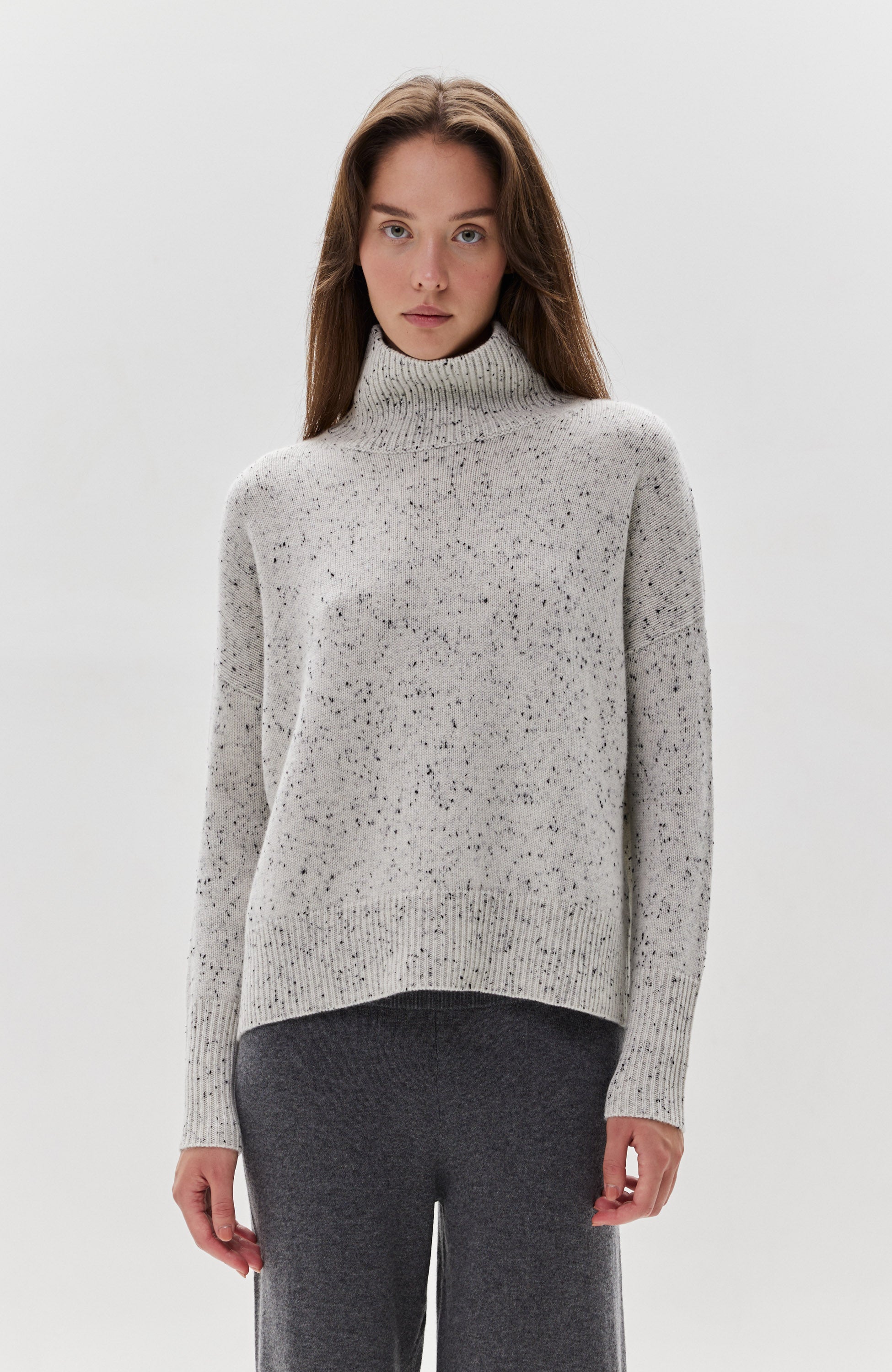 Single-sleeve cashmere top FORREST By LISA YANG - Shop Online at BEIGE BROWN