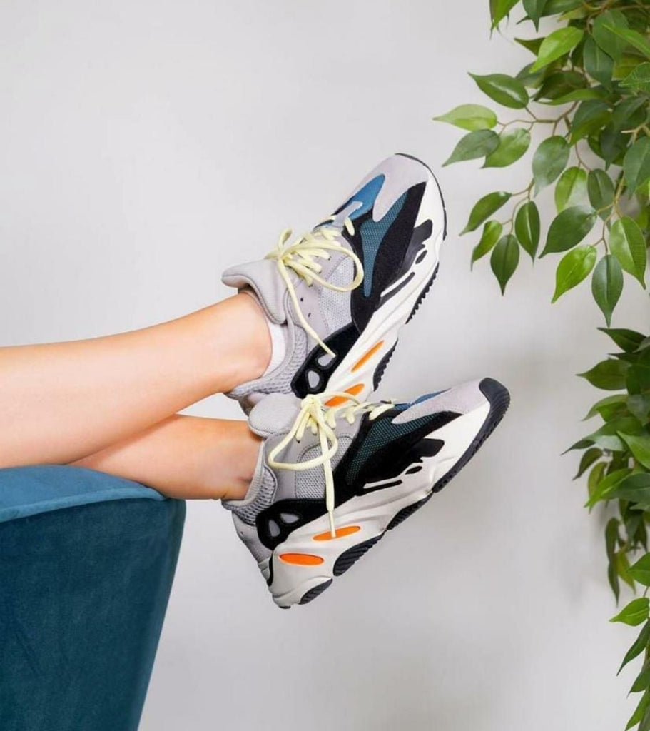 yeezy boost 700 female