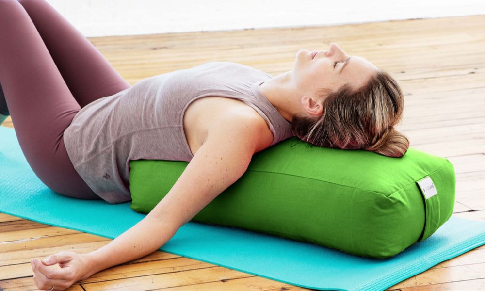 Comment choisir son bolster de yoga. – My Shop Yoga