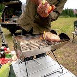 Barbecue pliable UCO - Préparation de viande grillée 