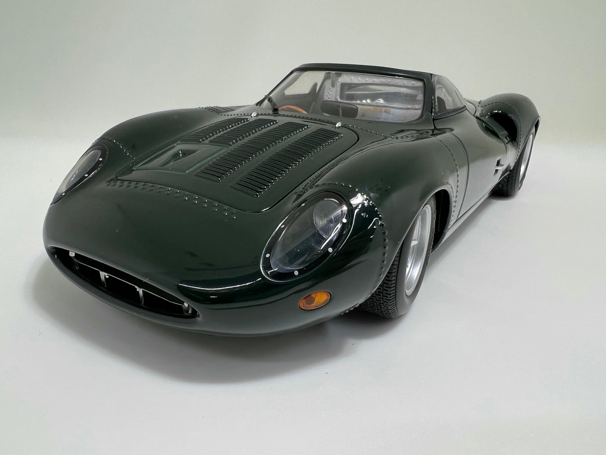 AUTOart 1/18 JAGUAR XJ13 オートアート ジャガー グリーン