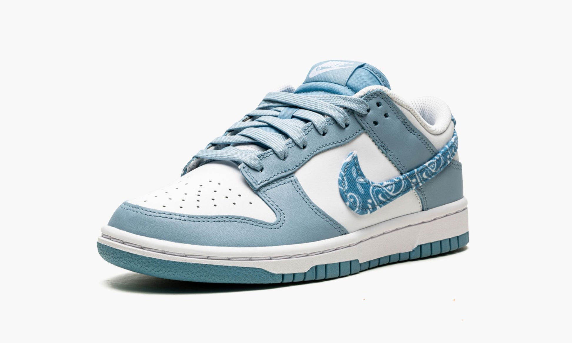 nike dunk blue paisley