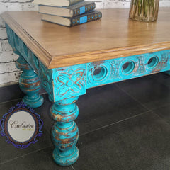 mesa de sofa restaurada azul turquesa decapado