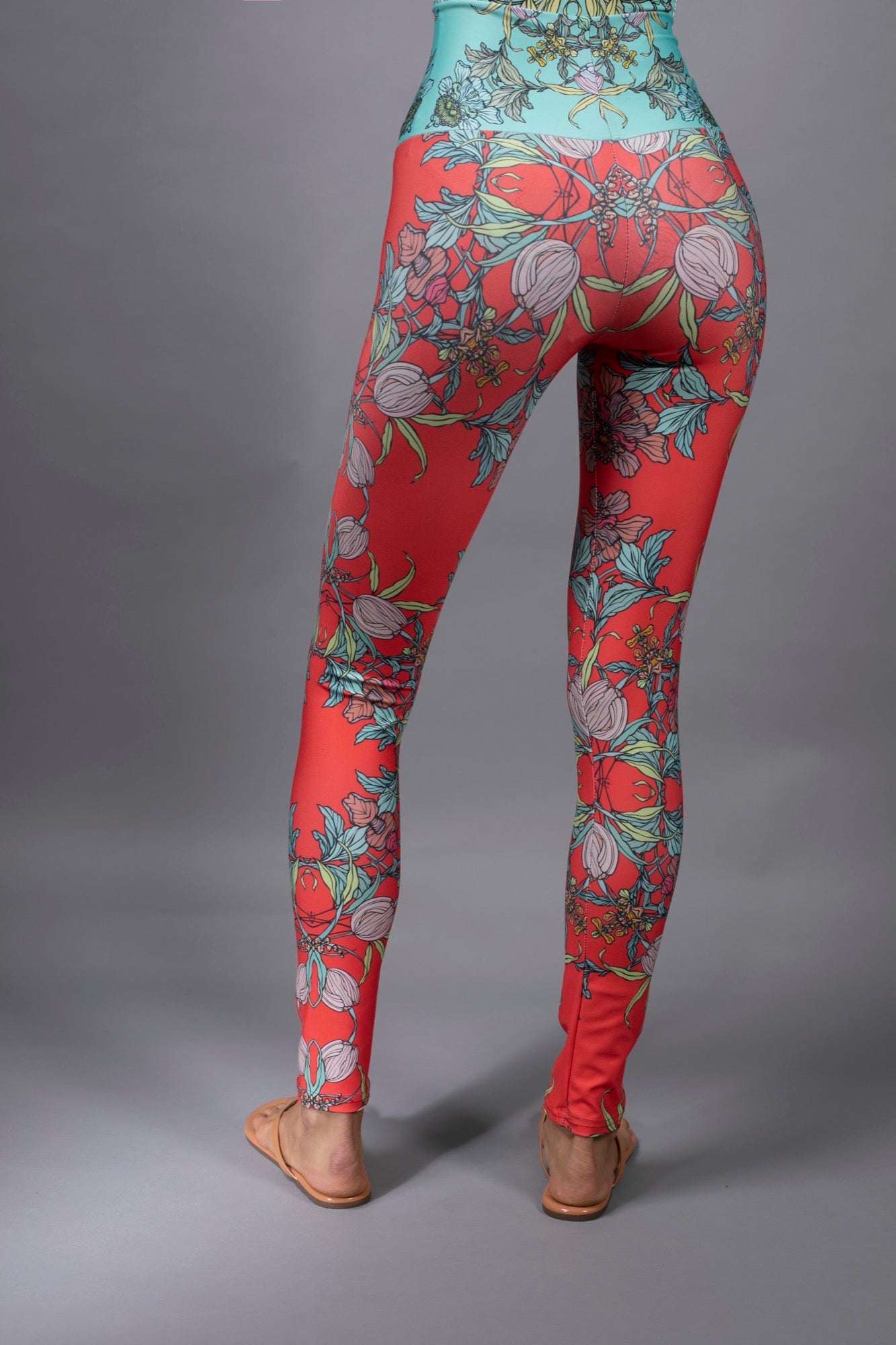 NEW Pink Floral Scrunch Bum Booty Leggings Yoga Size undefined - $73 - From  Love