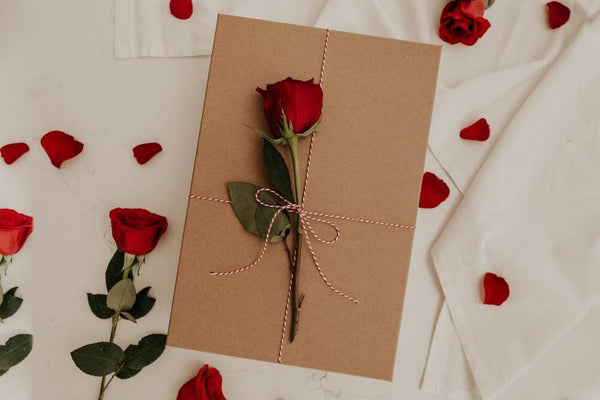 rose and gift box