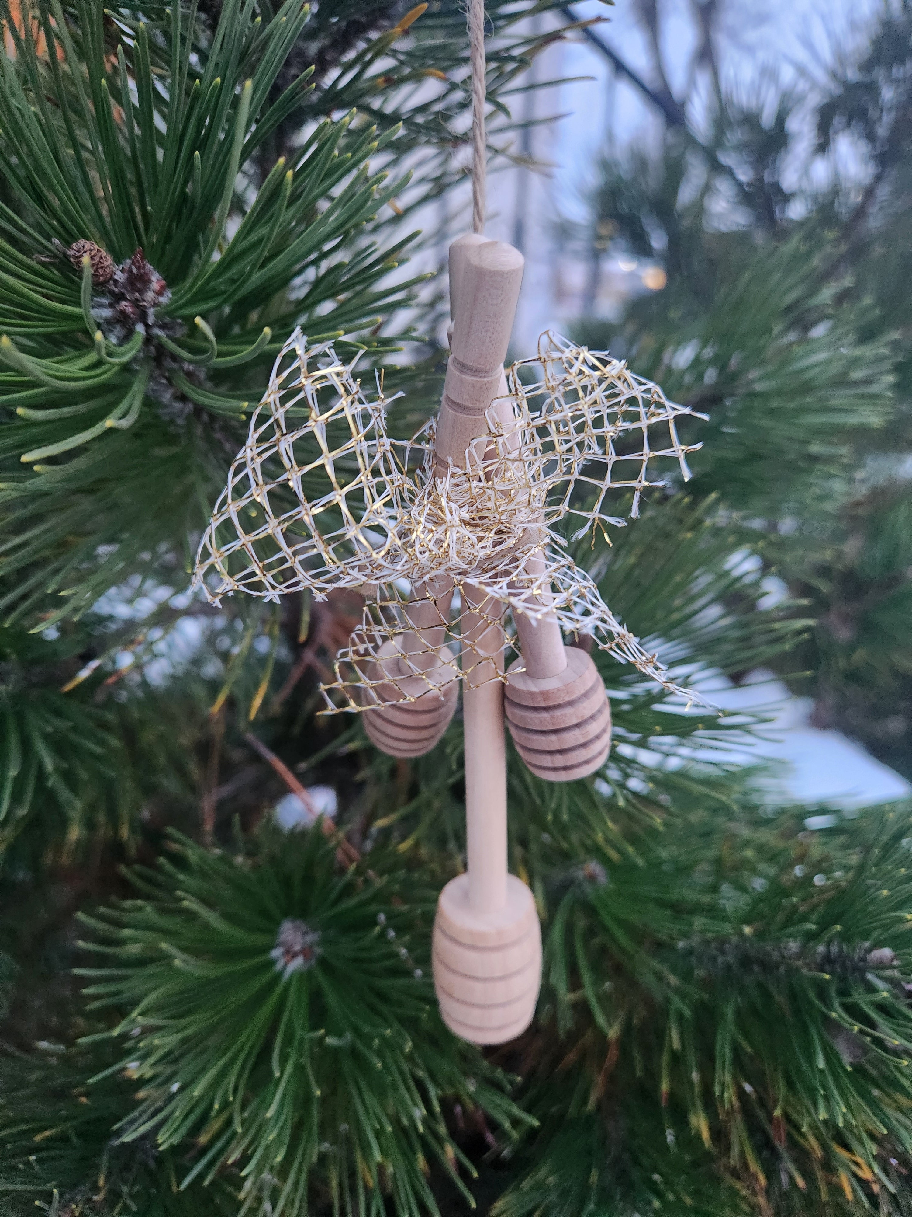 honey dipper ornament 2
