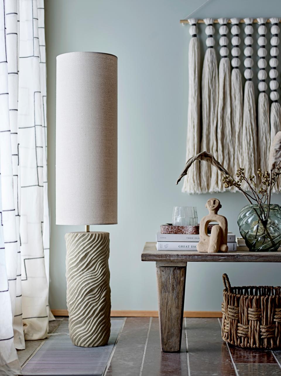 LEYAN VASE IN LIGHT GREEN