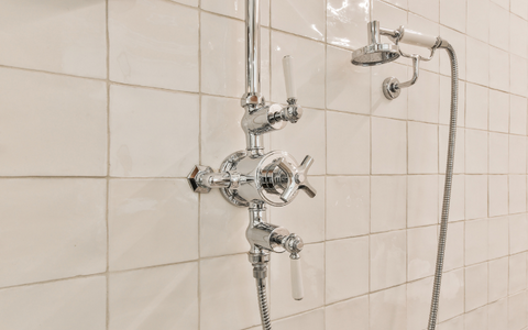 Clean Your Shower Hose & Head Like a Pro: Ultimate Guide