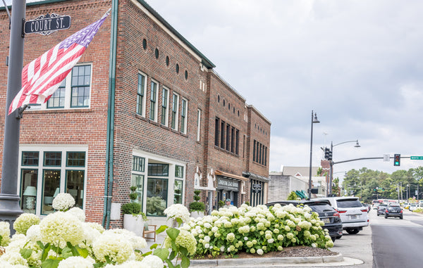 Victoria's Interiors Guntersville store exterior