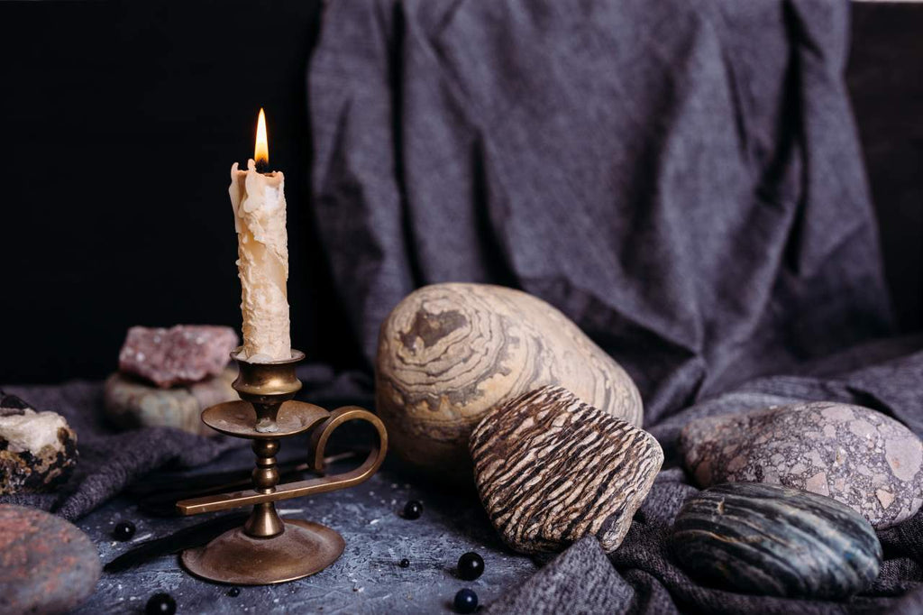 spirit communication; seance items