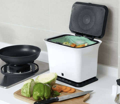 Kitchen Compost Collector