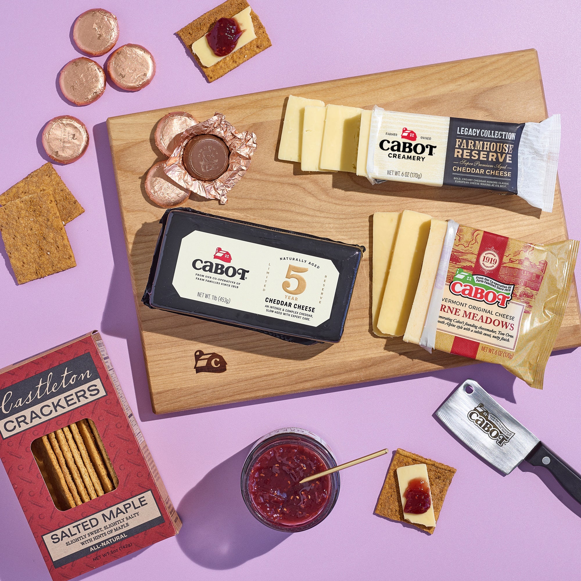 Hickory Farms Sampler with Cutting Board