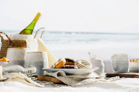 Dowan designer dinnerware at beach party