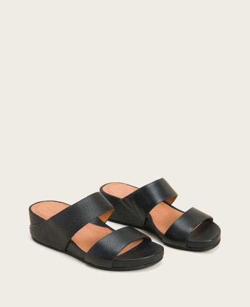 Gisele Two Strap Wedge Sandal | Kenneth Cole