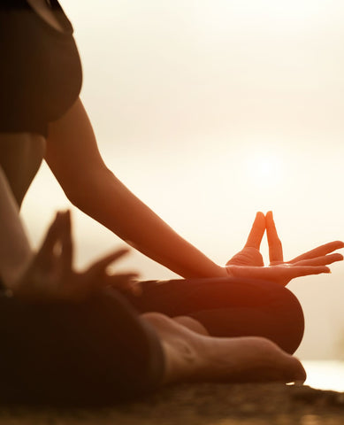 LE YOGA RÉDUIT LE STRESS ET L'ANXIÉTÉ